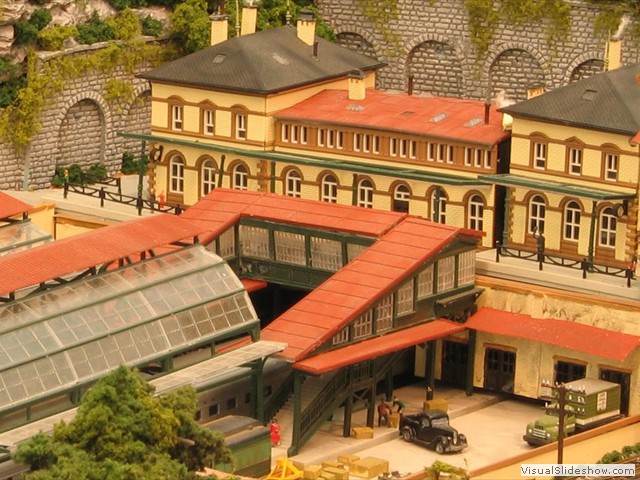 Altamont Terminal 024uc