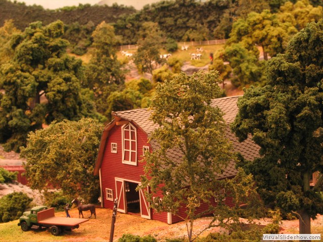 East River Crossing - Barn 