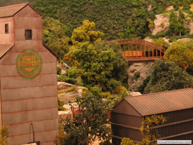 East River Crossing - Grain Elavator