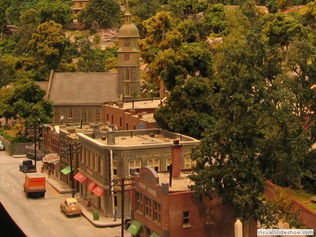 East River -Main Street